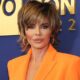 Lisa Rinna zeigt ihr neues, kürzeres Makeover und sieht aus wie Sting