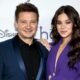 Hailee Steinfeld wünscht Jeremy Renner baldige Genesung